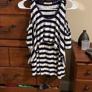 T shirt with shoulder cut out